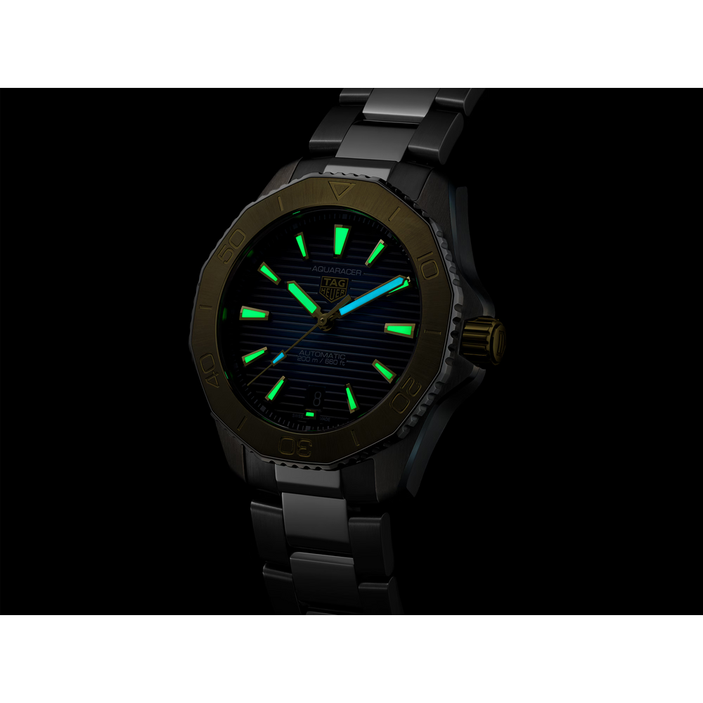 Aquaracer Professional 200 Date